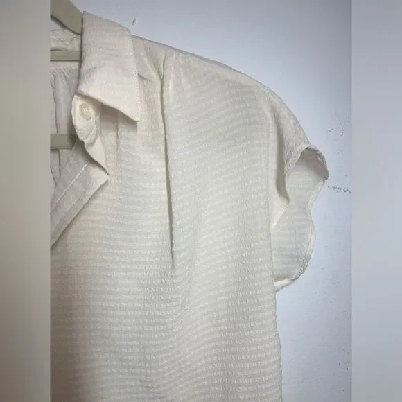 Lightweight ivory blouse by Max Studio. Size S - Picture 4 of 6